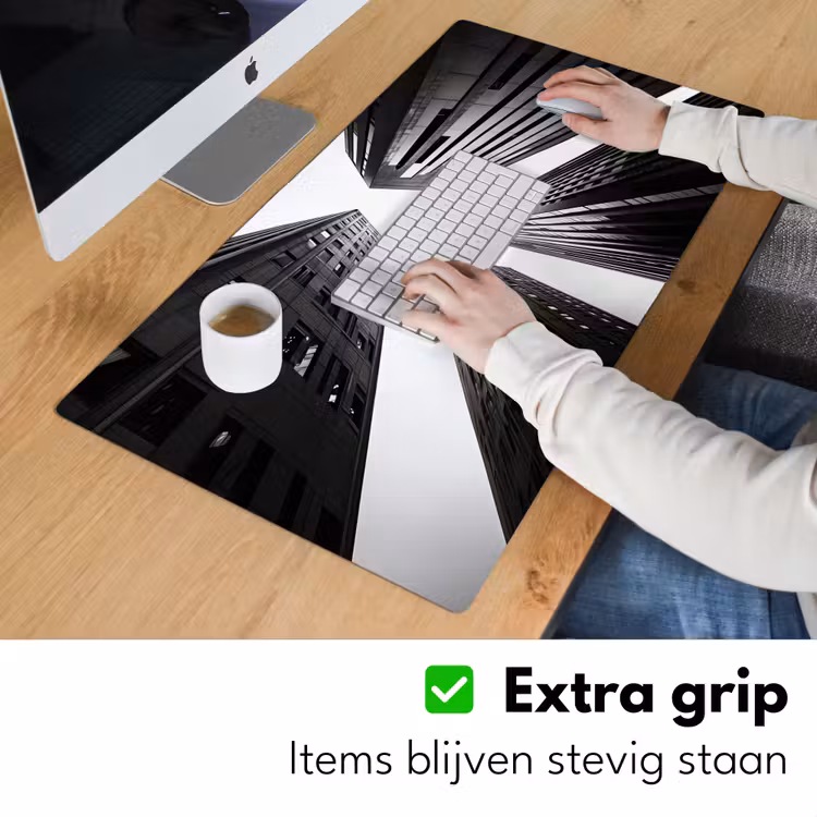 Gebouwen - Lucht - Zwart Muismat XXL klein -sfeer3