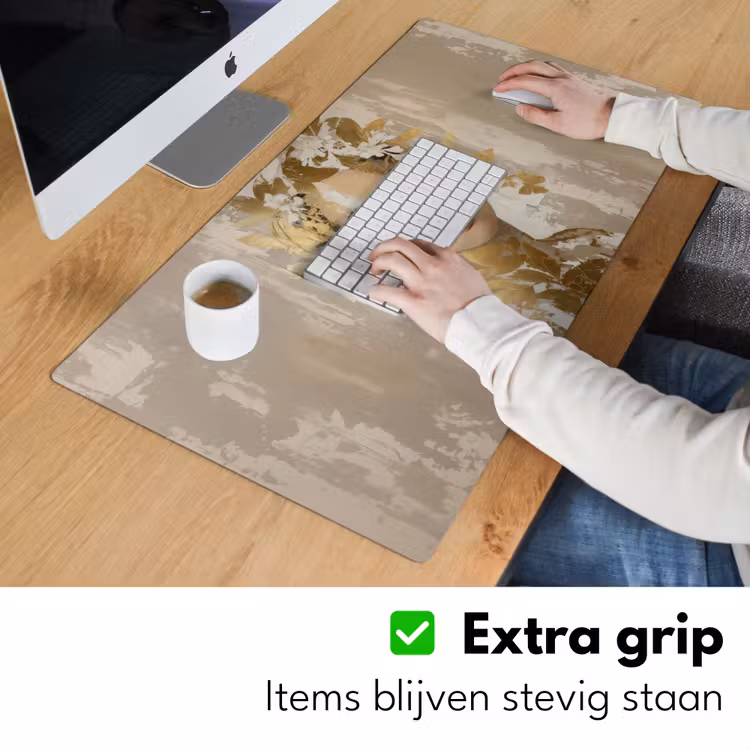 Gezicht - Vrouw - Bladeren - Goud Muismat XXL klein -sfeer3