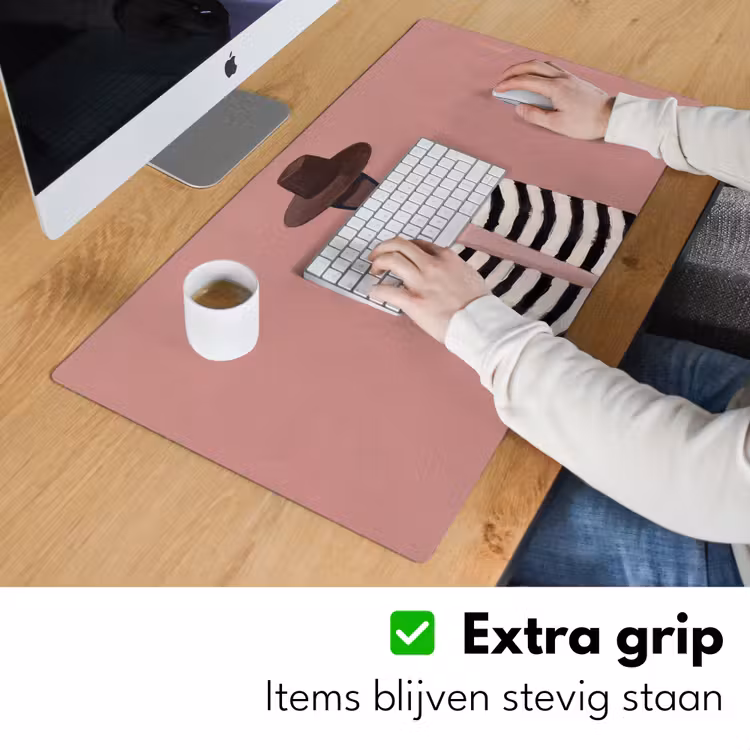 Grafisch - Vrouw - Roze Muismat XXL klein -sfeer3