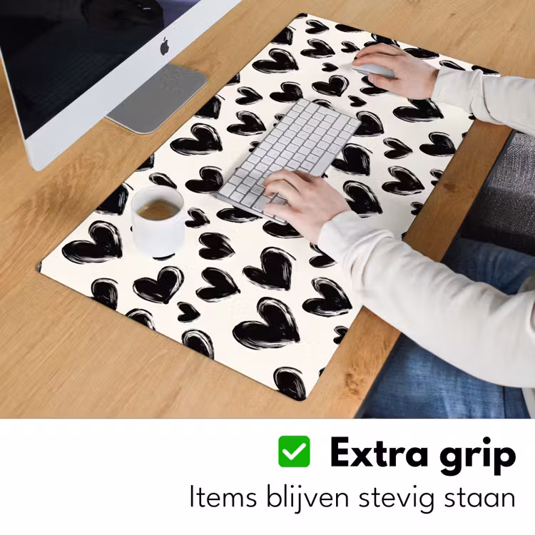 Hartjes - Patroon - Zwart Muismat XXL klein 681 -sfeer3