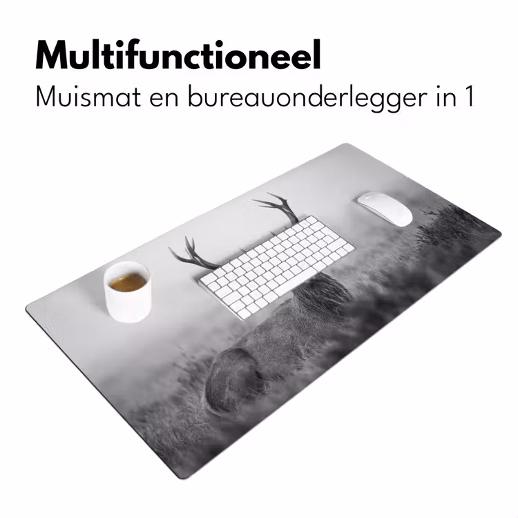 Hert - Mistig - Zwart - Wit Muismat XXL klein -sfeer4