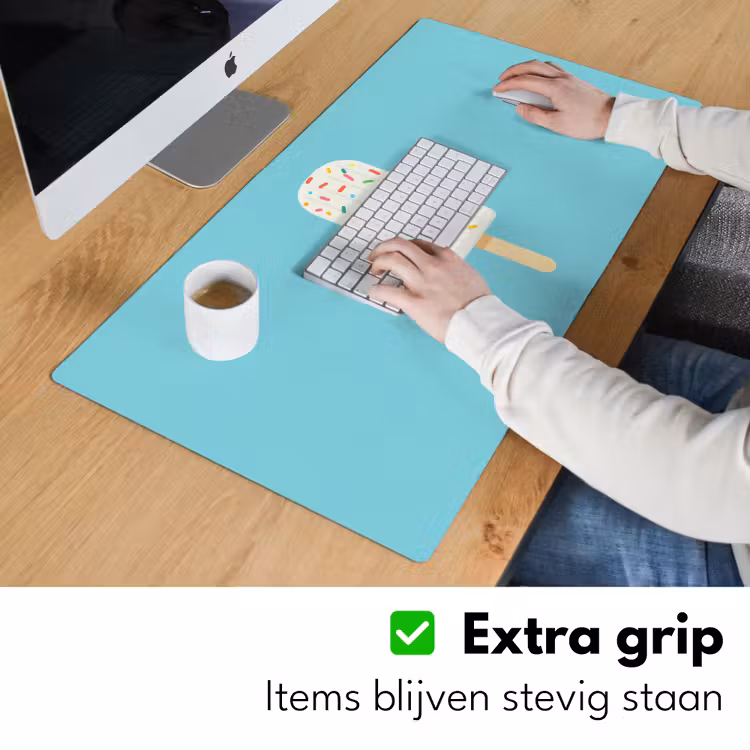Ijsje - Stokje - Sprinkles - Lichtblauw Muismat XXL klein -sfeer3
