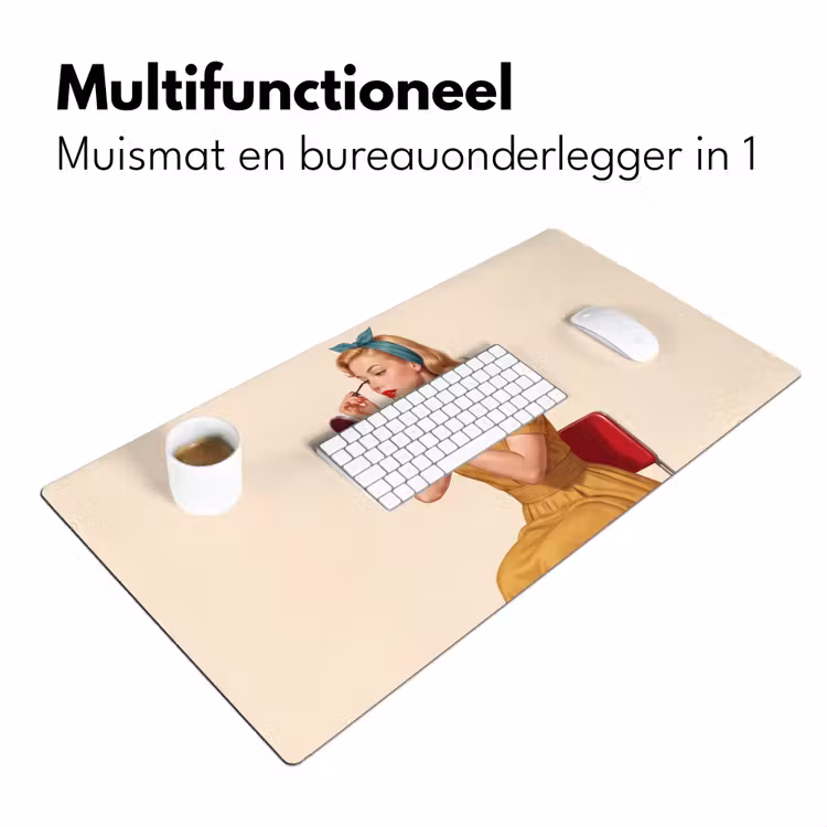 Illustratie - Mascara - Vrouw - Geel Muismat XXL klein -sfeer4