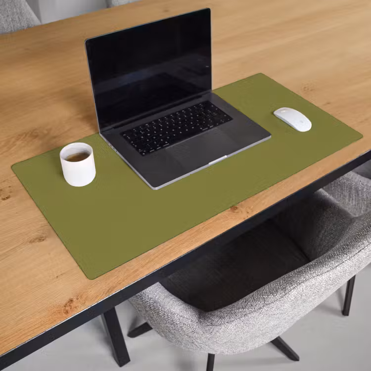 Juniper - Groen - Organisch Muismat XXL klein 681 -sfeer1