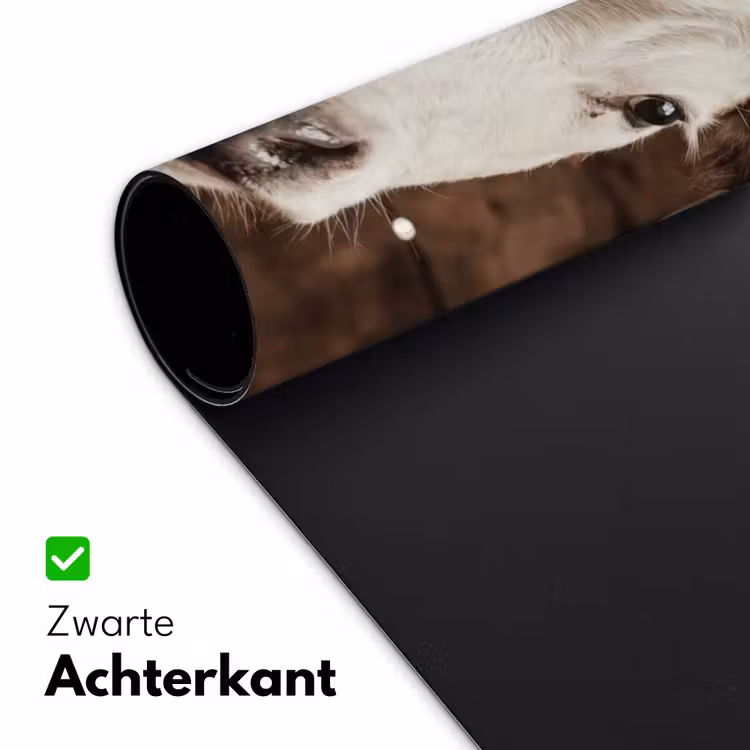 Kalf - Oormerk - Houten stal Muismat XXL klein -sfeer2