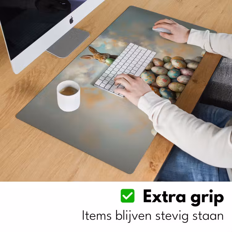 Konijn - Eieren - Kleurrijk Muismat XXL klein -sfeer3