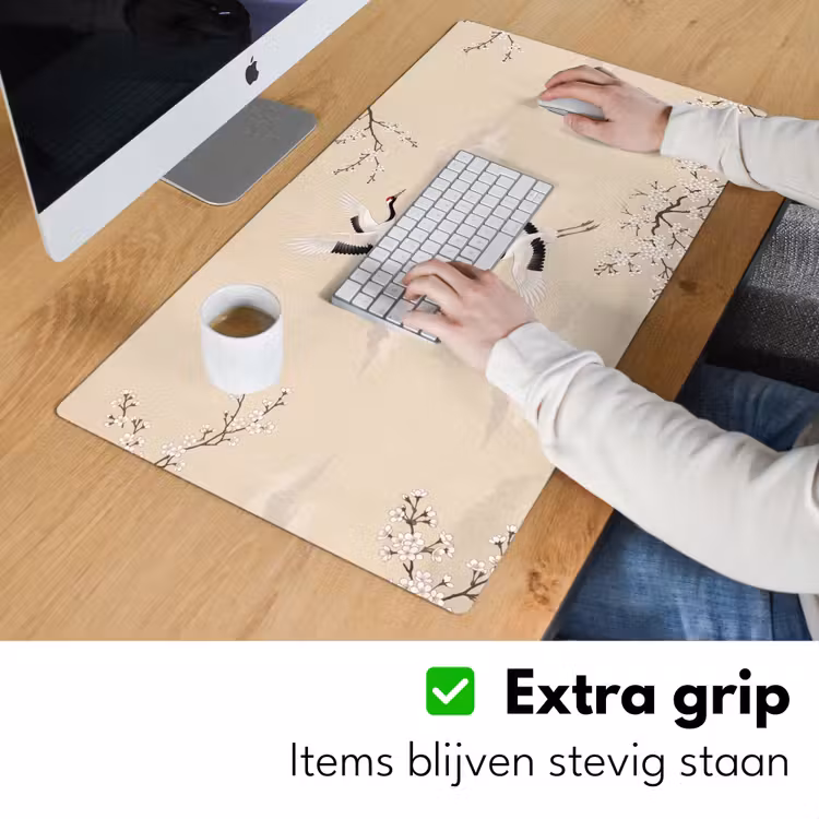 Kraanvogels - Bloesem - Beige Muismat XXL klein -sfeer3