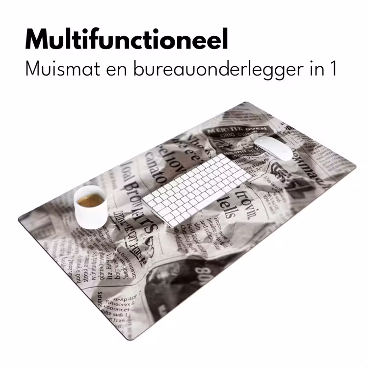 Krant - Gekreukeld - Textuur - Vintage - Zwart-wit Muismat XXL klein -sfeer4