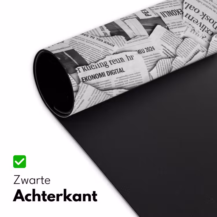 Krant - Versnipperd - Textuur - Zwart-wit - Abstract Muismat XXL klein -sfeer2