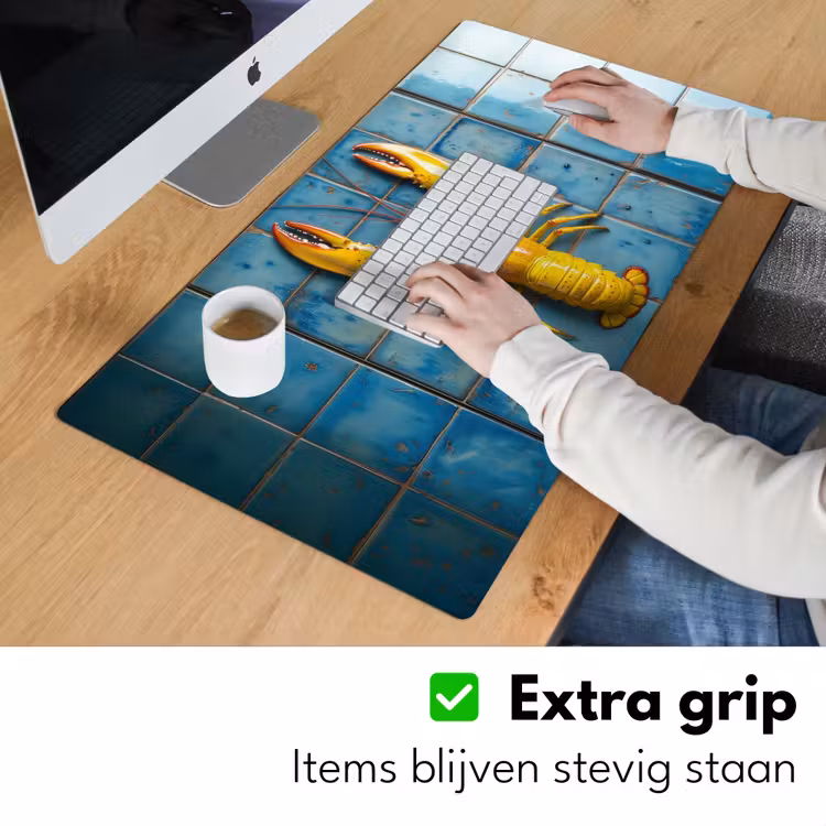 Kreeft - Geel - Blauw - Tegels Muismat XXL klein -sfeer3