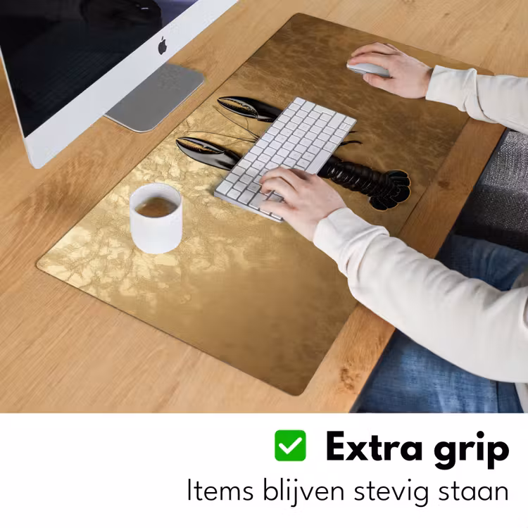 Kreeft - Zwart - Goud - Luxe Muismat XXL klein -sfeer3