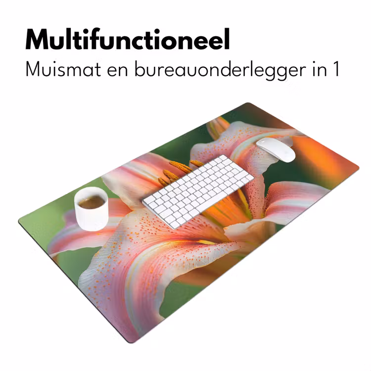 Lelie - Close up - Lichtroze Muismat XXL klein -sfeer4