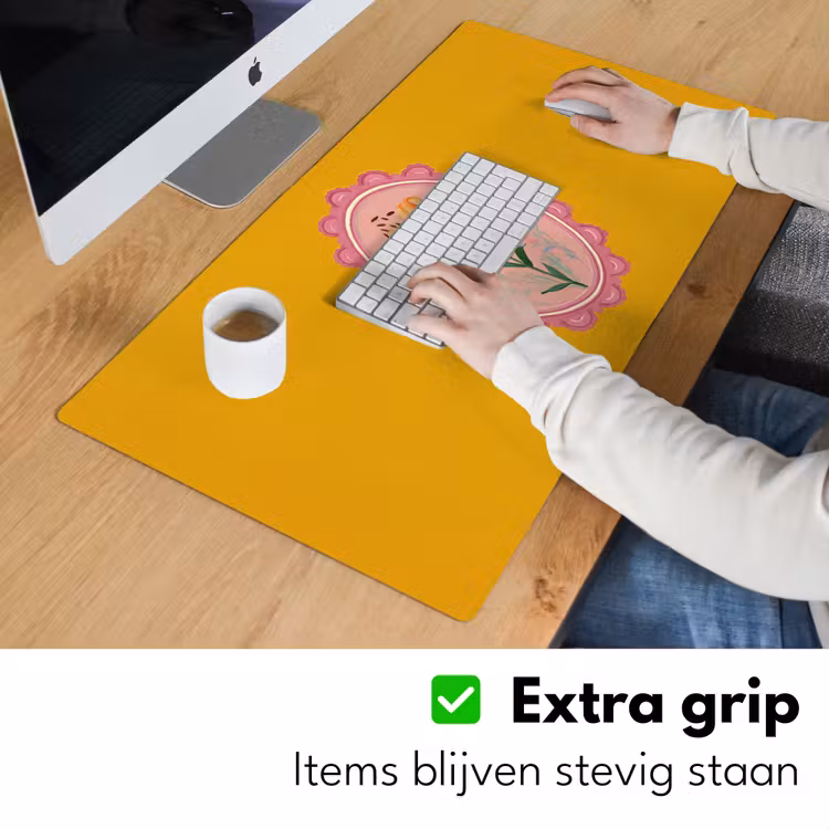 Lelie - Oranje - Lijst - Ovaal Muismat XXL klein -sfeer3
