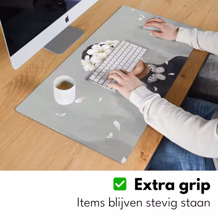 Lelies - Portret - Wit Muismat XXL klein -sfeer3