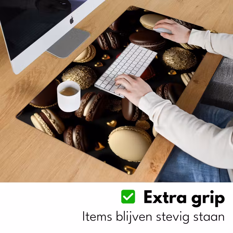Macarons - Rood - Hart Muismat XXL klein -sfeer3