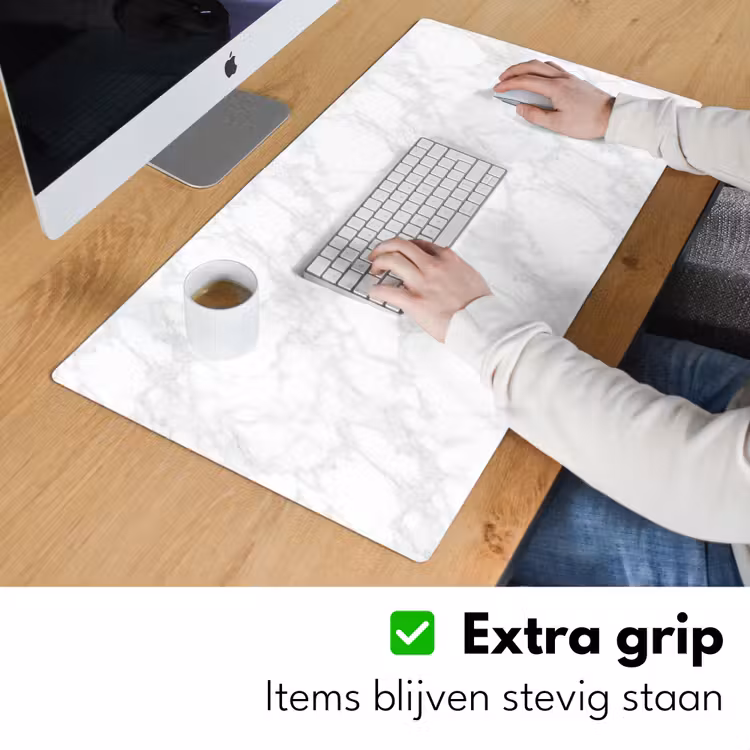 Minimalistisch - Wit - Grijze aders Muismat XXL klein 681 -sfeer3