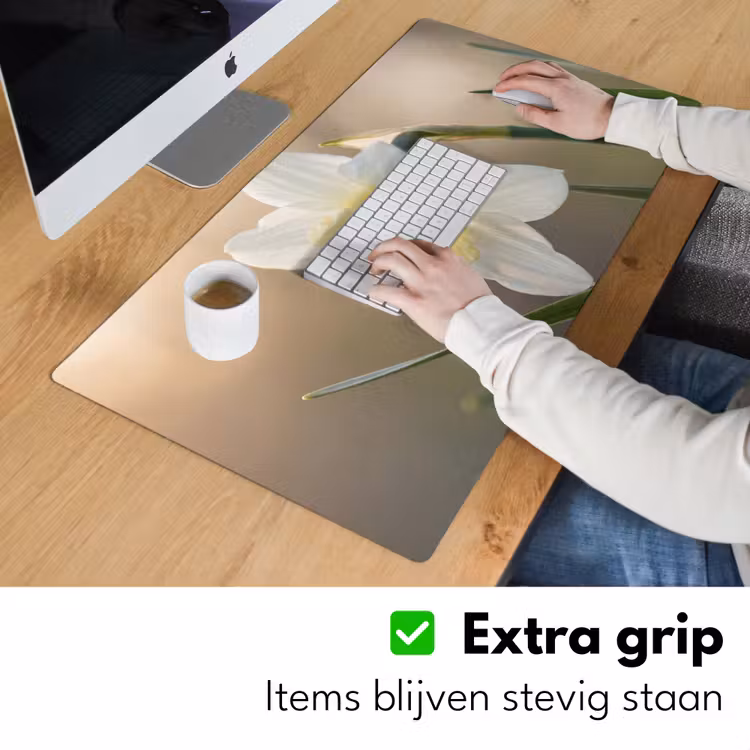 Narcis - Bloem - Minimalistisch Muismat XXL klein -sfeer3