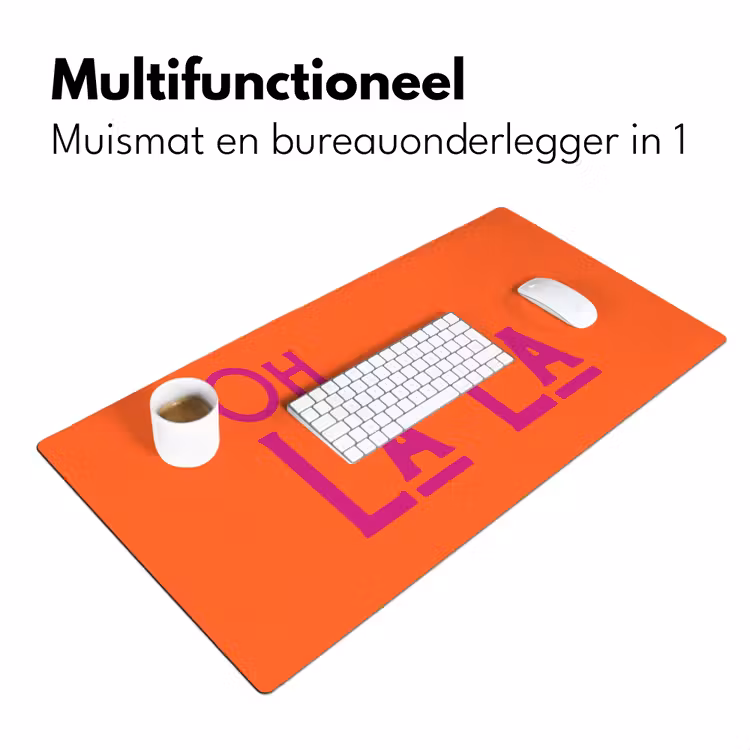 Oh la la - Oranje - Roze - Scheeflettertype Muismat XXL klein -sfeer4
