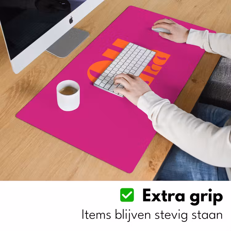 Oh la la - Roze - Oranje - Gestapelde letters Muismat XXL klein -sfeer3