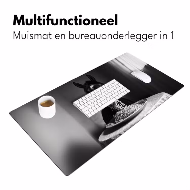 Paard - Bord - Pasta - Tafelkleed - Zwart Wit - Dieren Muismat XXL klein -sfeer4