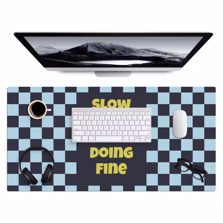 Patroon - Geblok - Blauw - Slow down you're doing fine Muismat XXL klein -3d