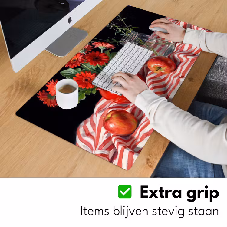 Bureau onderlegger - Rode bloemen - Vaas - Rode bloemen - Vaas Muismat XXL klein