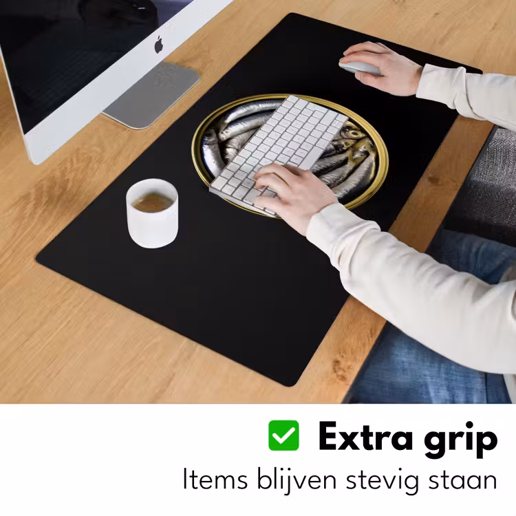 Sardines - Vissen - Rond - Zwart Muismat XXL klein -sfeer3