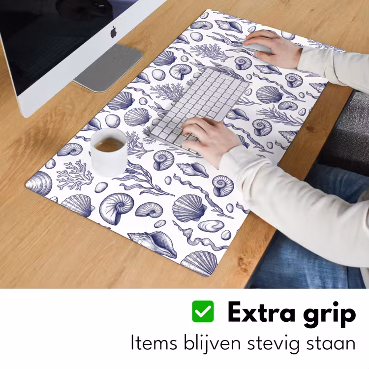 Schelpen - Zeewier - Oceaan - Illustratie - Blauw Muismat XXL klein -sfeer3