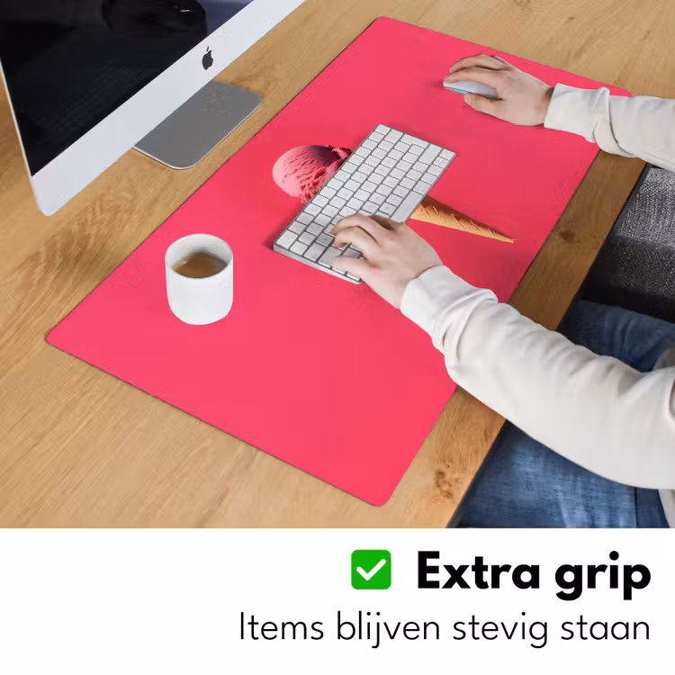 Schepijs - Roze - Hoorntje Muismat XXL klein -sfeer3