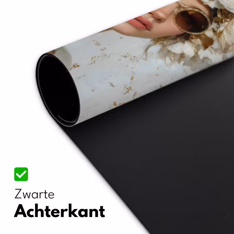 Schilderij - Vrouw - Zonnebril - Bloemenkrans Muismat XXL klein -sfeer2