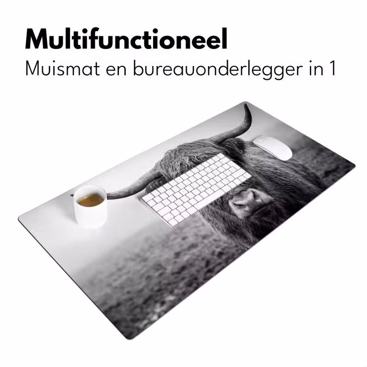 Schotse hooglander - Zwart - Wit - Gras Muismat XXL klein -sfeer4