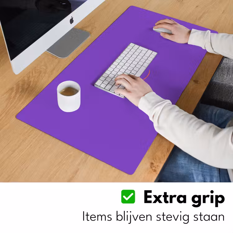 See the good - Oranje - Paars - Smiley Muismat XXL klein -sfeer3