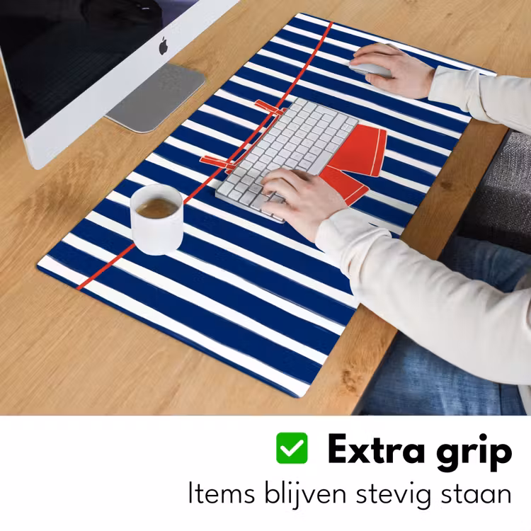 Shorts - Waslijn - Zomer - Illustratie - Rood Muismat XXL klein -sfeer3