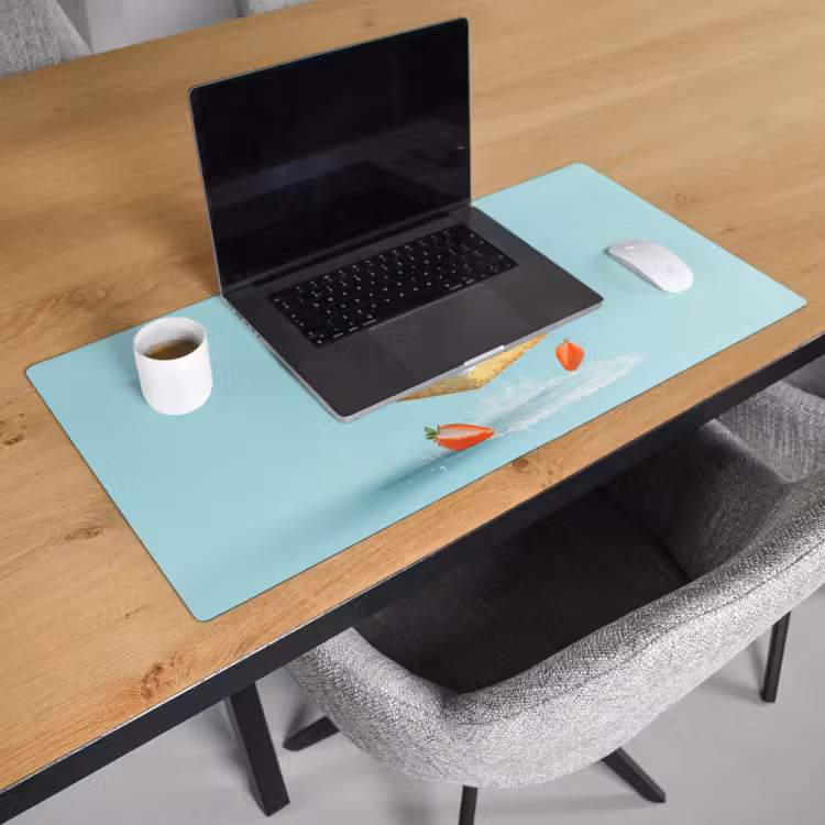 Slagroom - Taart - Blauw - Eten Muismat XXL klein -sfeer1
