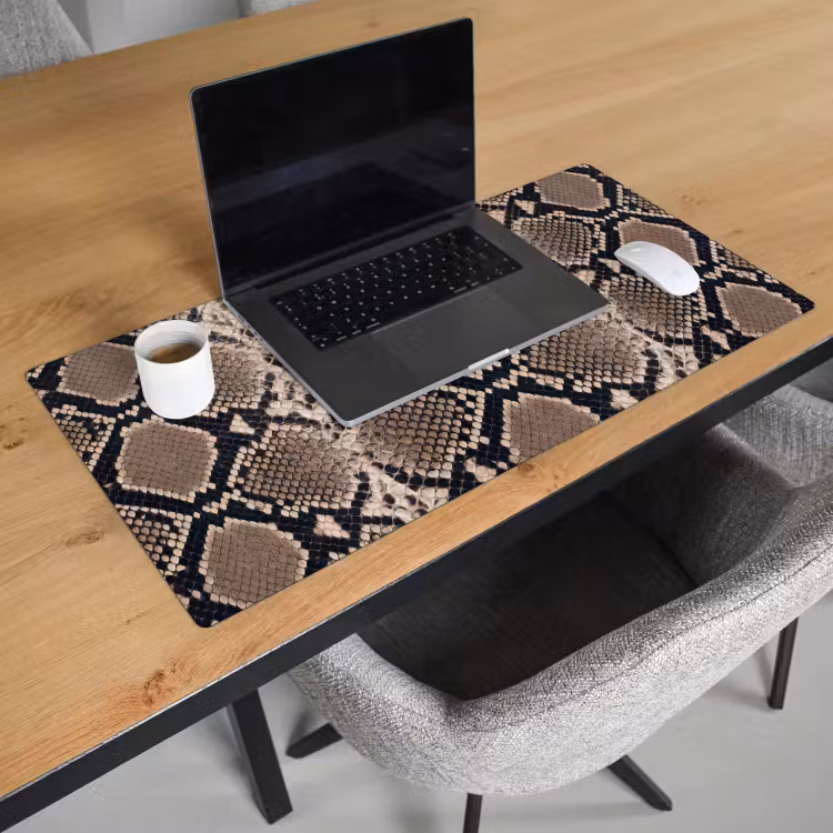 Slangenprint - Python - Bruin Muismat XXL klein -sfeer1