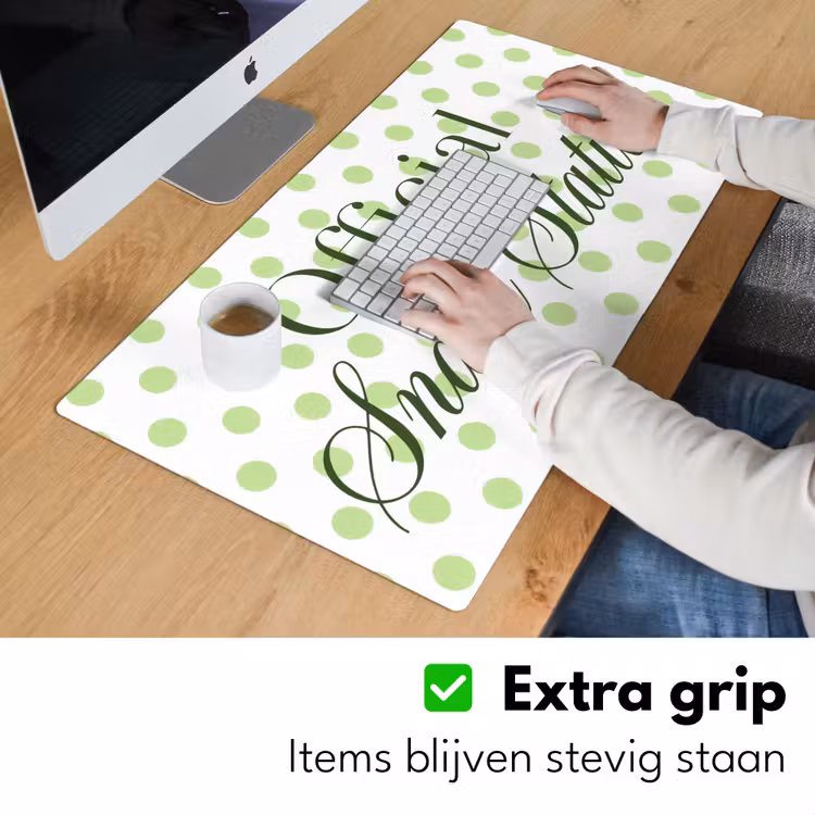 Snack Station - Groen - Stippen Muismat XXL klein -sfeer3