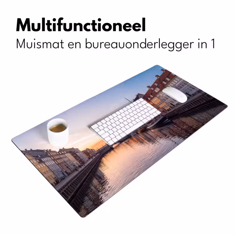 Stad - Gracht - Zonsondergang - Klassiek - Kleurrijk Muismat XXL klein -sfeer4