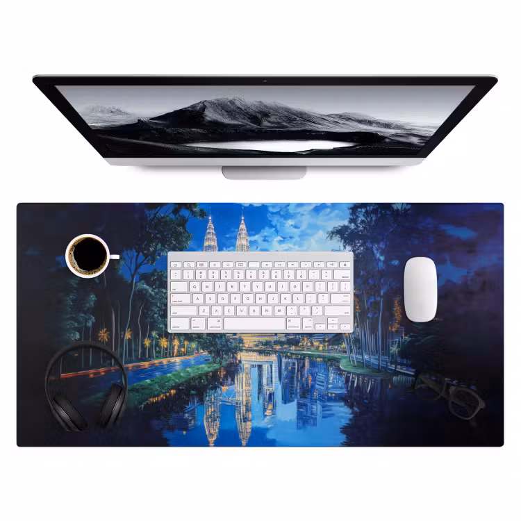 Stad Kuala Lumpur - Skyline - Wolkenkrabbers - Water Muismat XXL klein -3d