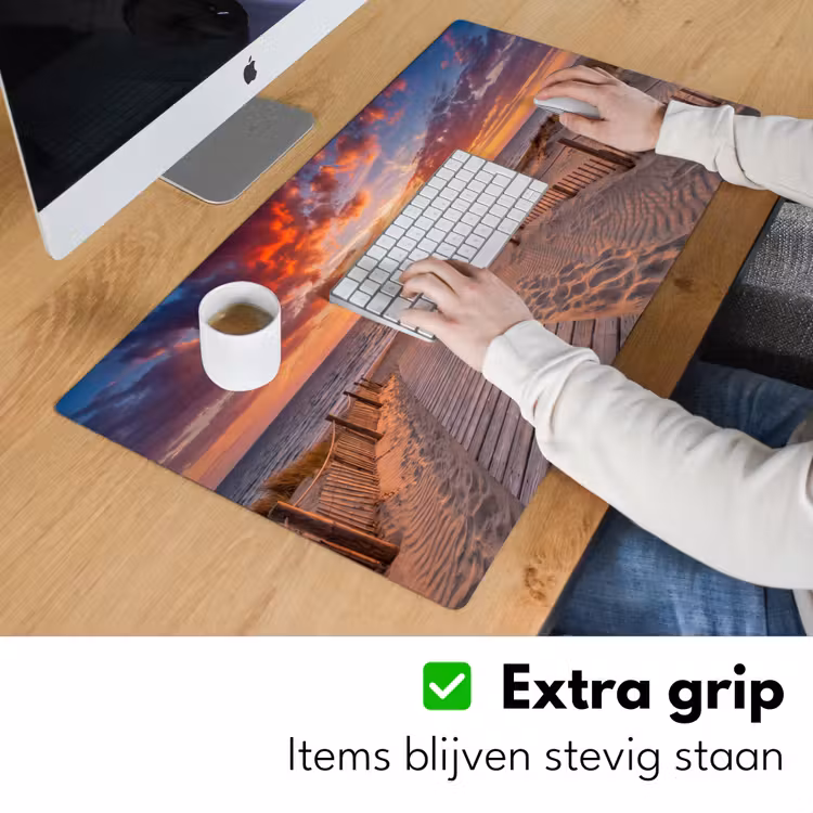 Strand - Zonsondergang - Zee - Natuur - Oranje Muismat XXL klein -sfeer3