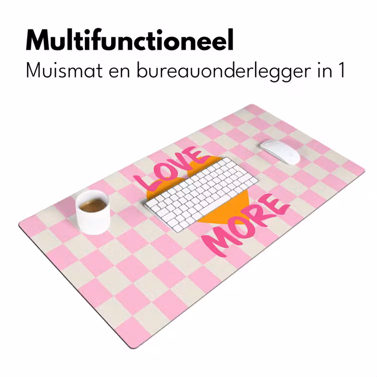 Valentijn - Love - Roze - Oranje Muismat XXL klein -sfeer4