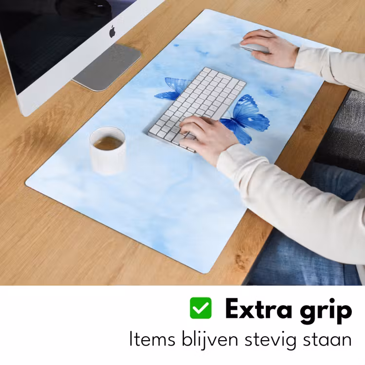 Vlinders - Sierlijk - Blauw Muismat XXL klein -sfeer3