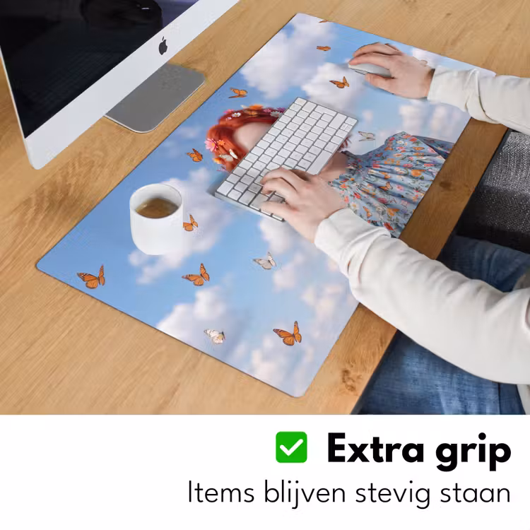 Vrouw - Bloemen - Zomer - Portret - Kleurrijk Muismat XXL klein -sfeer3