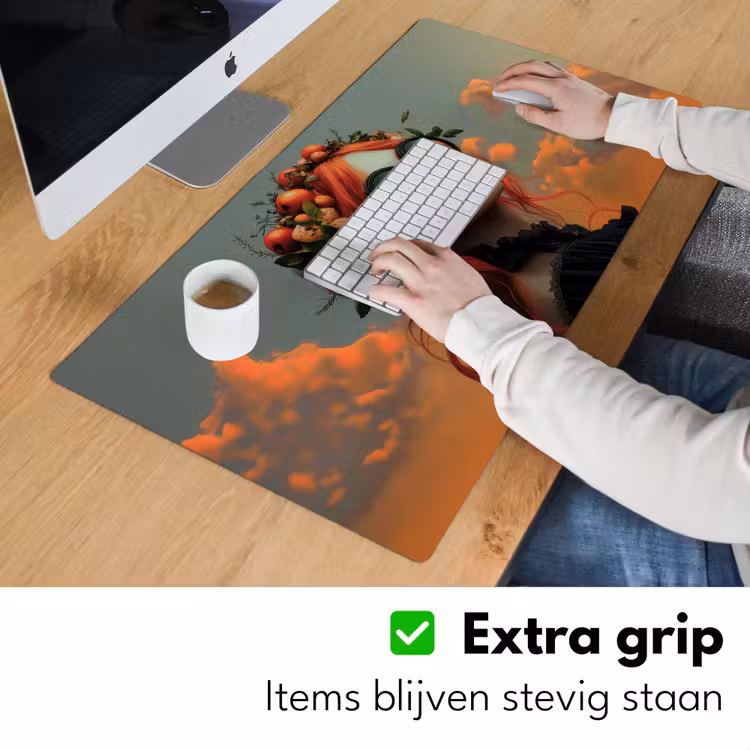 Vrouw - Kroon - Tomaat - Bascilicum - Zonnebril Muismat XXL klein -sfeer3