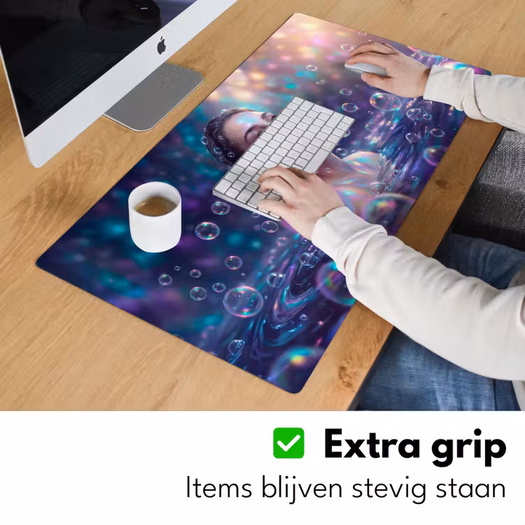 Vrouw - Water - Portret - Kleurrijk - Modern Muismat XXL klein -sfeer3