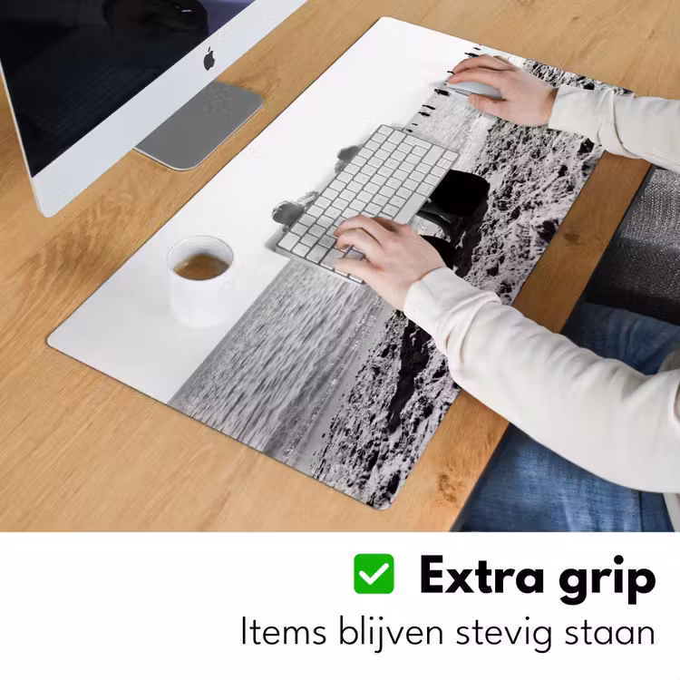 Vrouwen - Zonnehoed - Strand - Zwart - Wit Muismat XXL klein -sfeer3