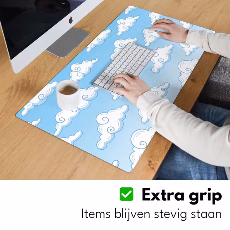 Wolk - Lucht - Cartoon - Blauw - Wit Muismat XXL klein -sfeer3