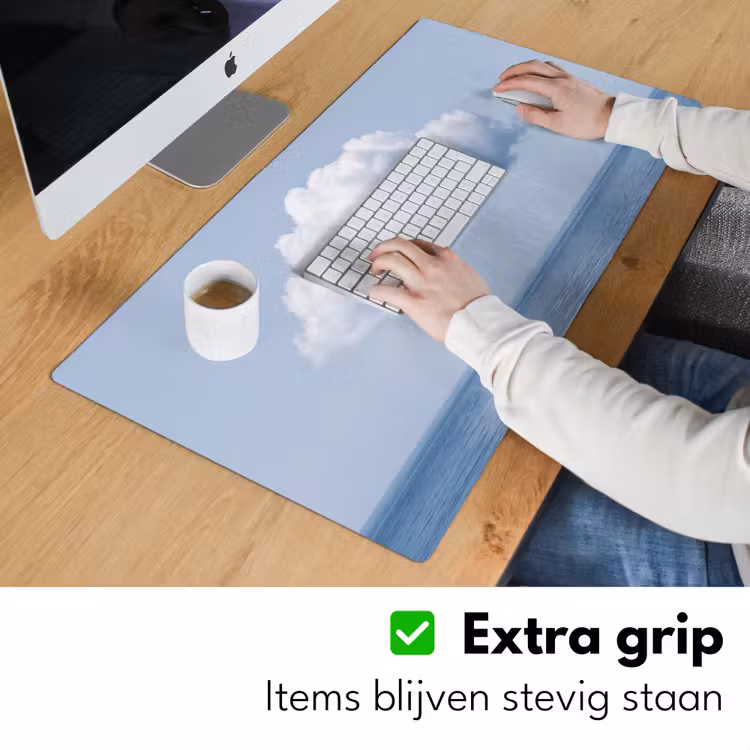 Bureau onderlegger - Wolk - Regen - Natuur - Wolk - Regen - Natuur Muismat XXL klein