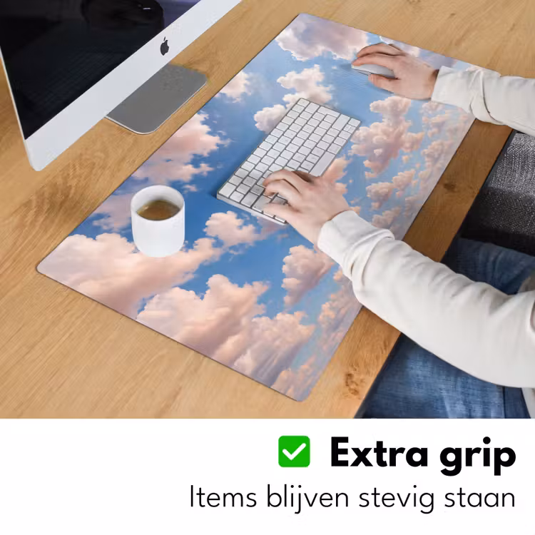 Wolken - Hemel - Natuur - Licht - Blauw Muismat XXL klein -sfeer3