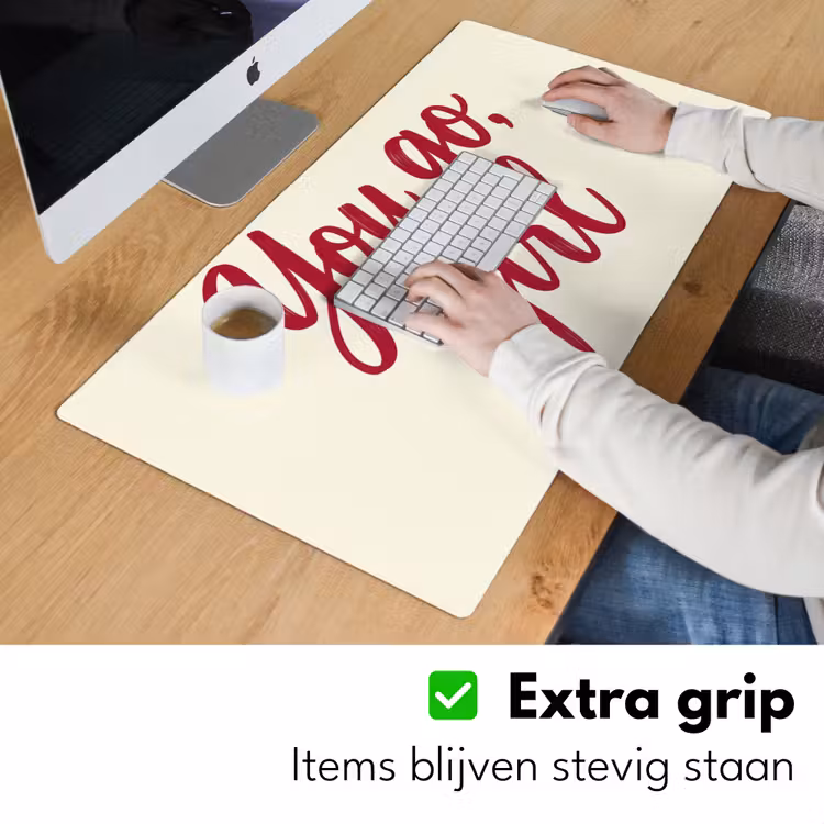 you go girl - Rood - Wit Muismat XXL klein -sfeer3