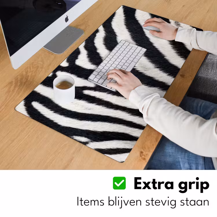 Zebra - Vacht - Klassiek - Zwart - Wit Muismat XXL klein -sfeer3